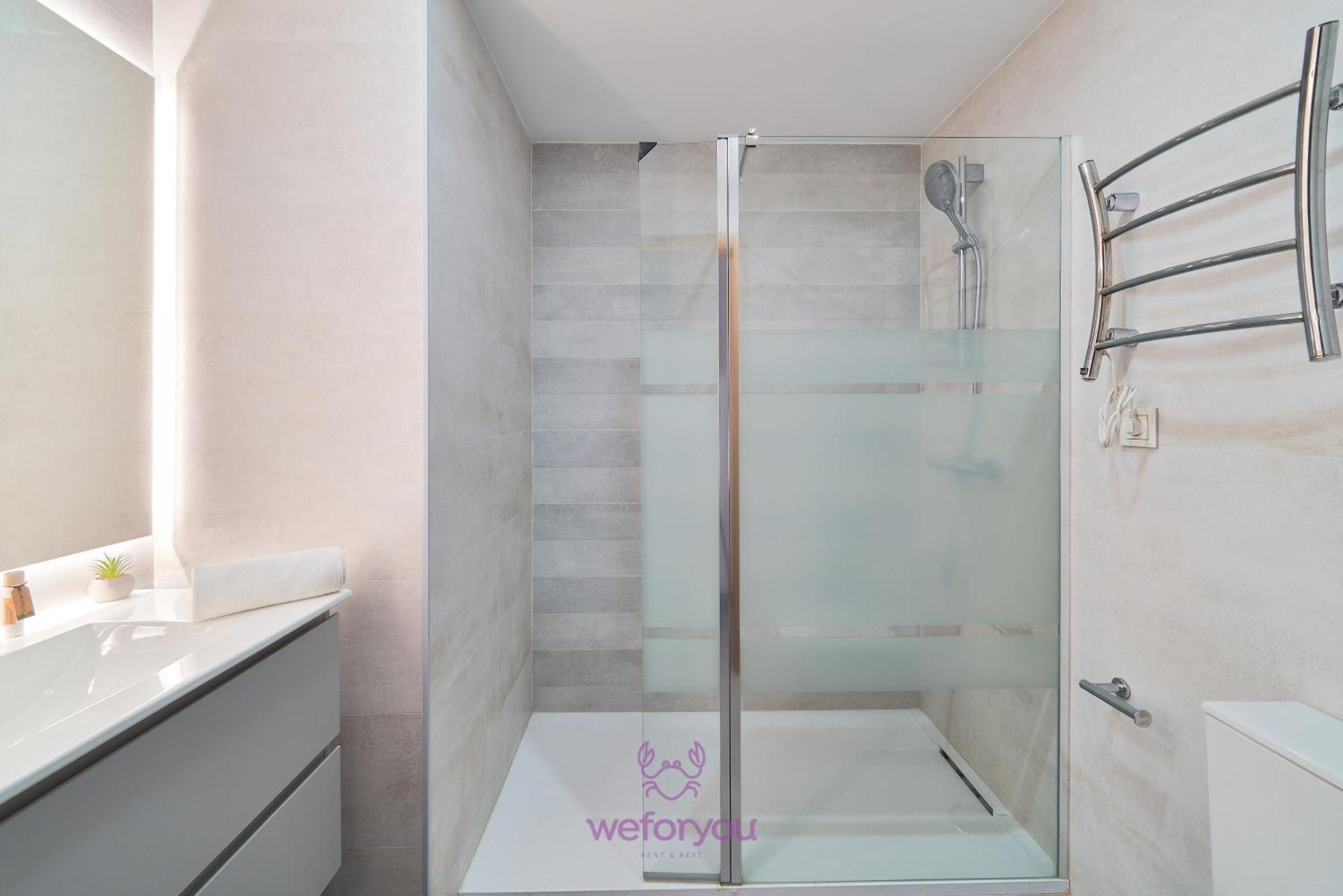Weforyou Isla De Poniente 2 Bedrooms And Parking เบนัลมาเดนา ภายนอก รูปภาพ